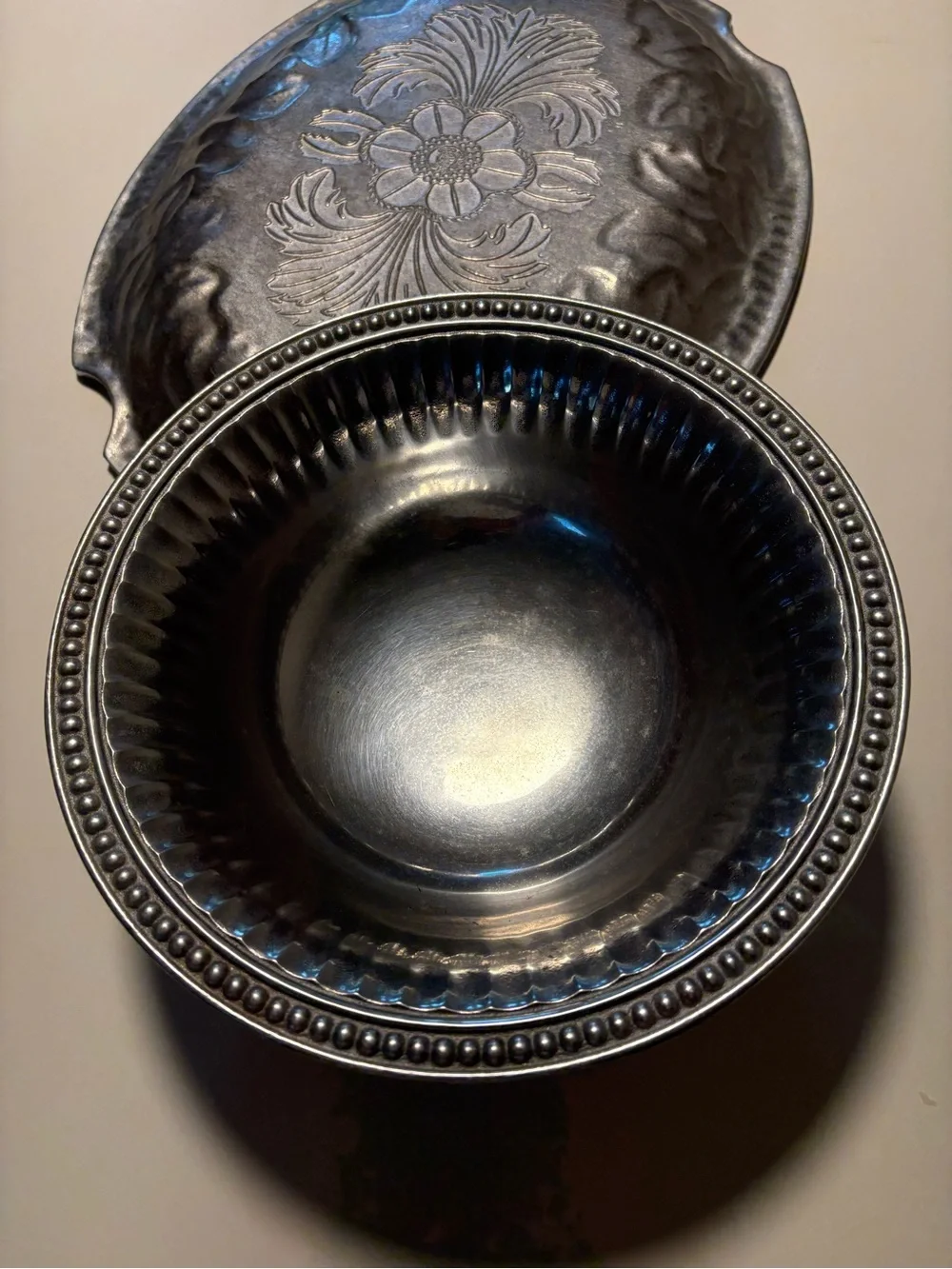 Vintage Wilton Armetale Flutes and Pearls 12” Vegetable Serving Bowl
